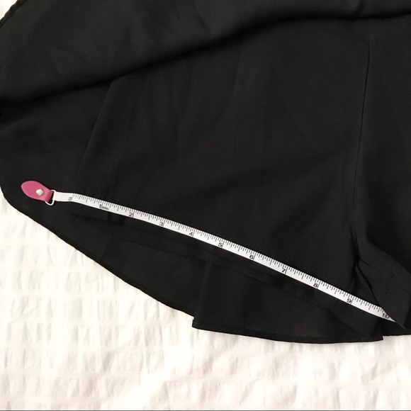 SOLD | Black chiffon mini skort - Picture 11 of 11